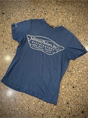 Johnson Motors “JoMo Distributors” vintage slub tee. EUC